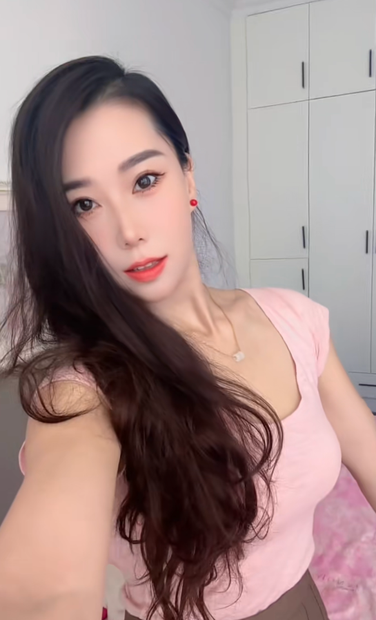 性感美臀姐姐