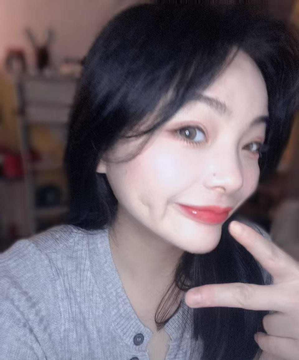 肤白虎牙妹文文