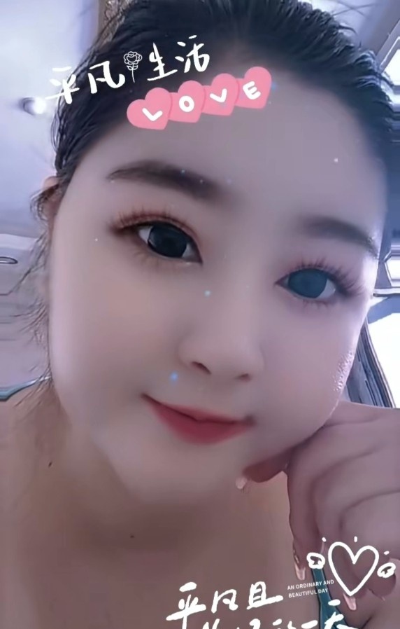 微胖小姐姐