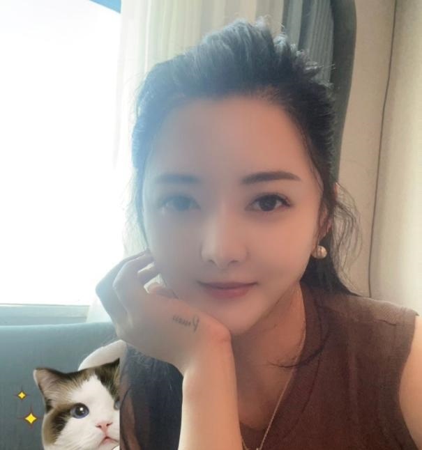 性感F奶少妇