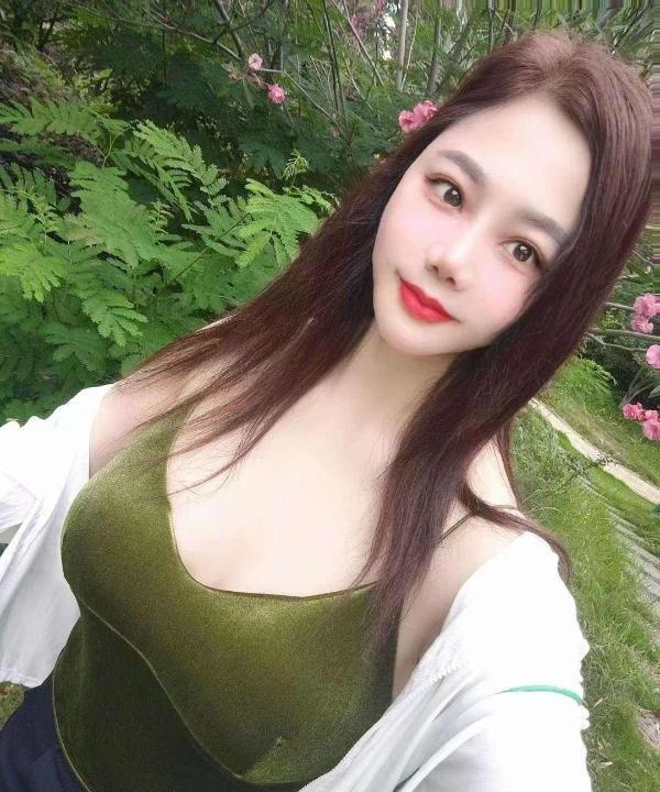 SM三通潮喷女神樱桃