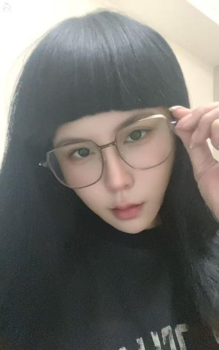 爱玩的小妖精