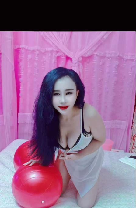 奉天大奶风骚御姐