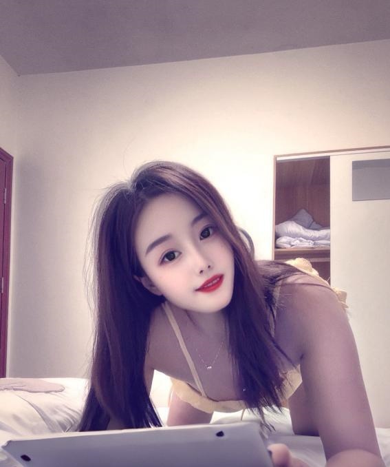 舌吻少妇思思