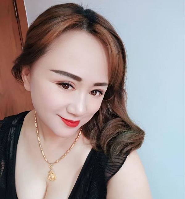 虹口大奶火凤凰
