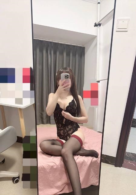 天河瑶妹毒龙很爽