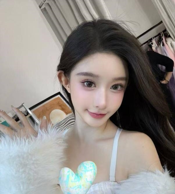 网红款高颜值小妹