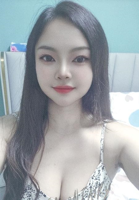 骚浪妹子初夏