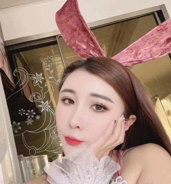 爱健身的美少妇