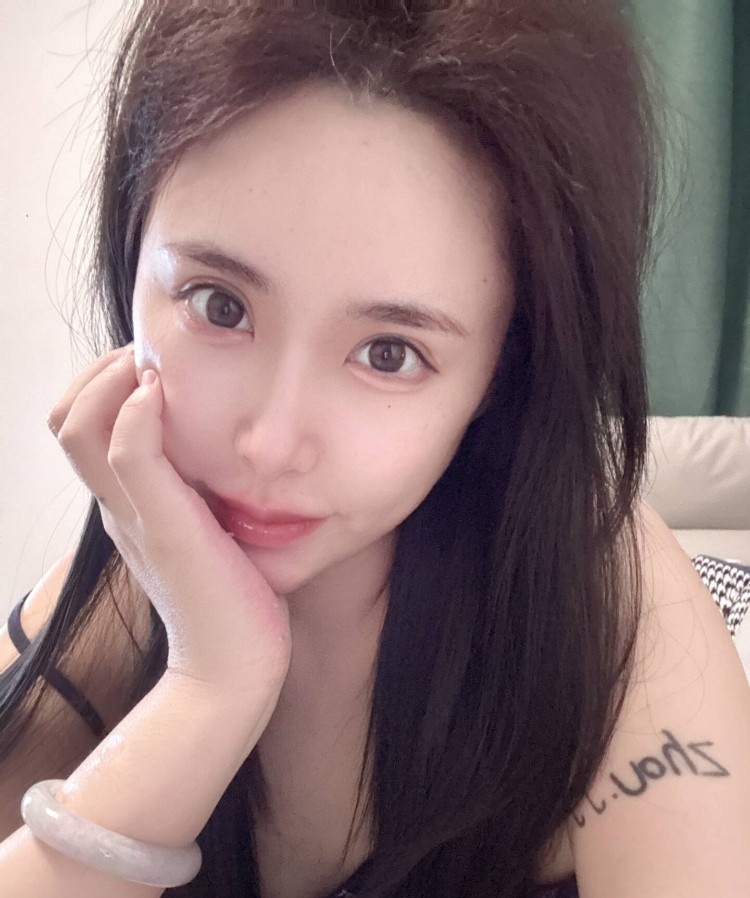 栖霞长腿妹妹