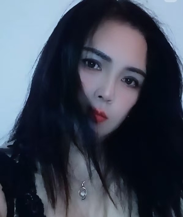 大胸少妇