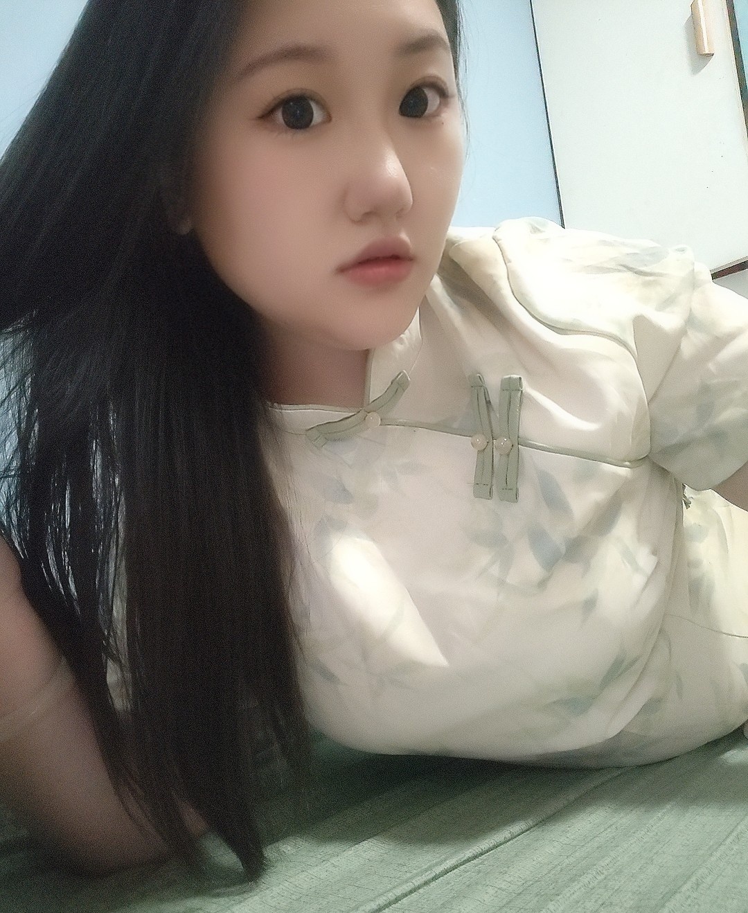 丰满大胸小倩