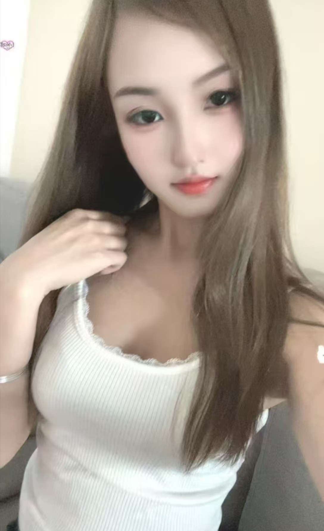 肤白女友佳佳