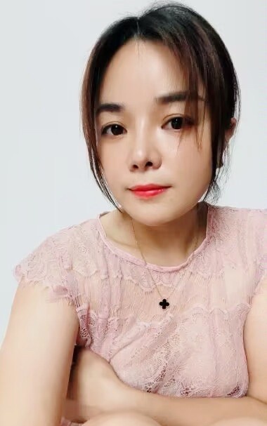 耐心十足的小少妇