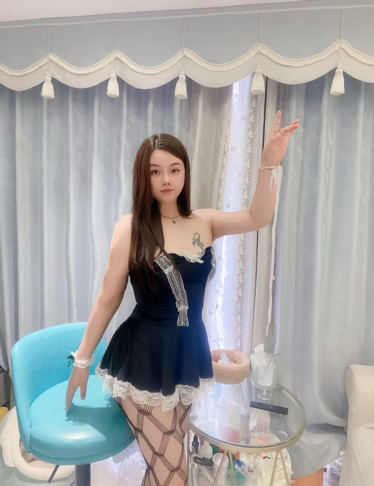 大屁股果肉老师