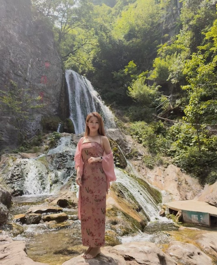 房山白嫩御姐思琪