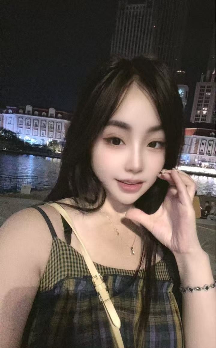 东胜美女安琪