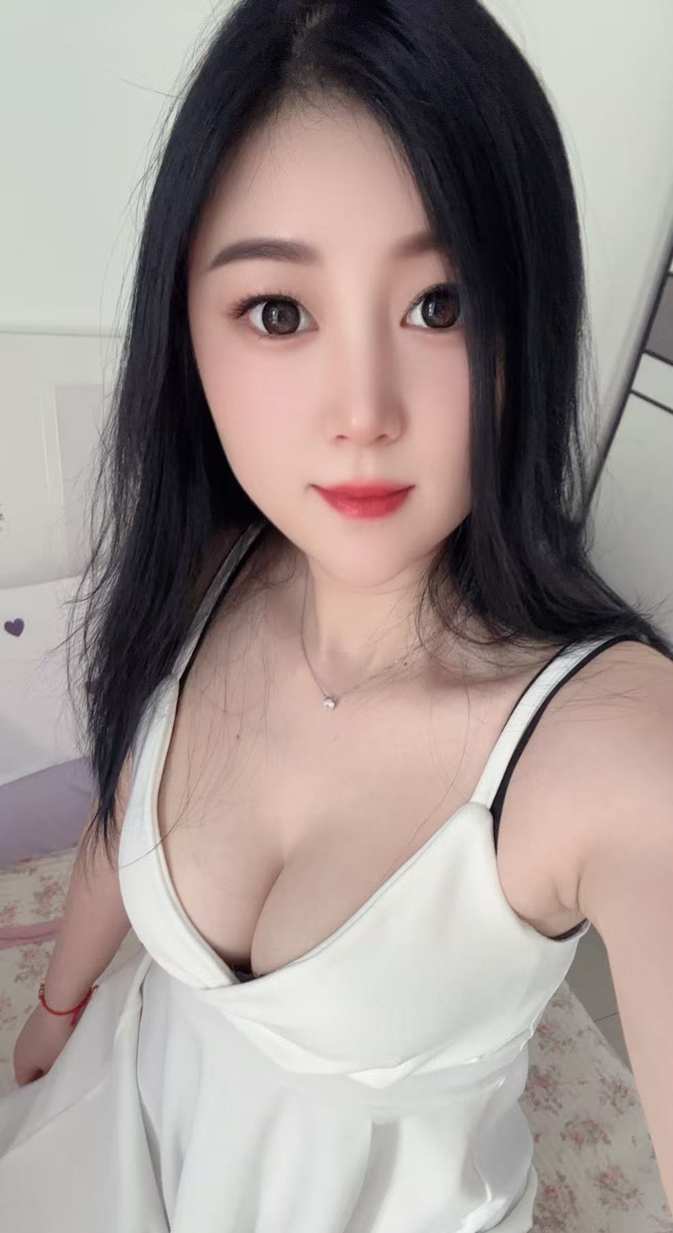 巨乳翘臀丫丫