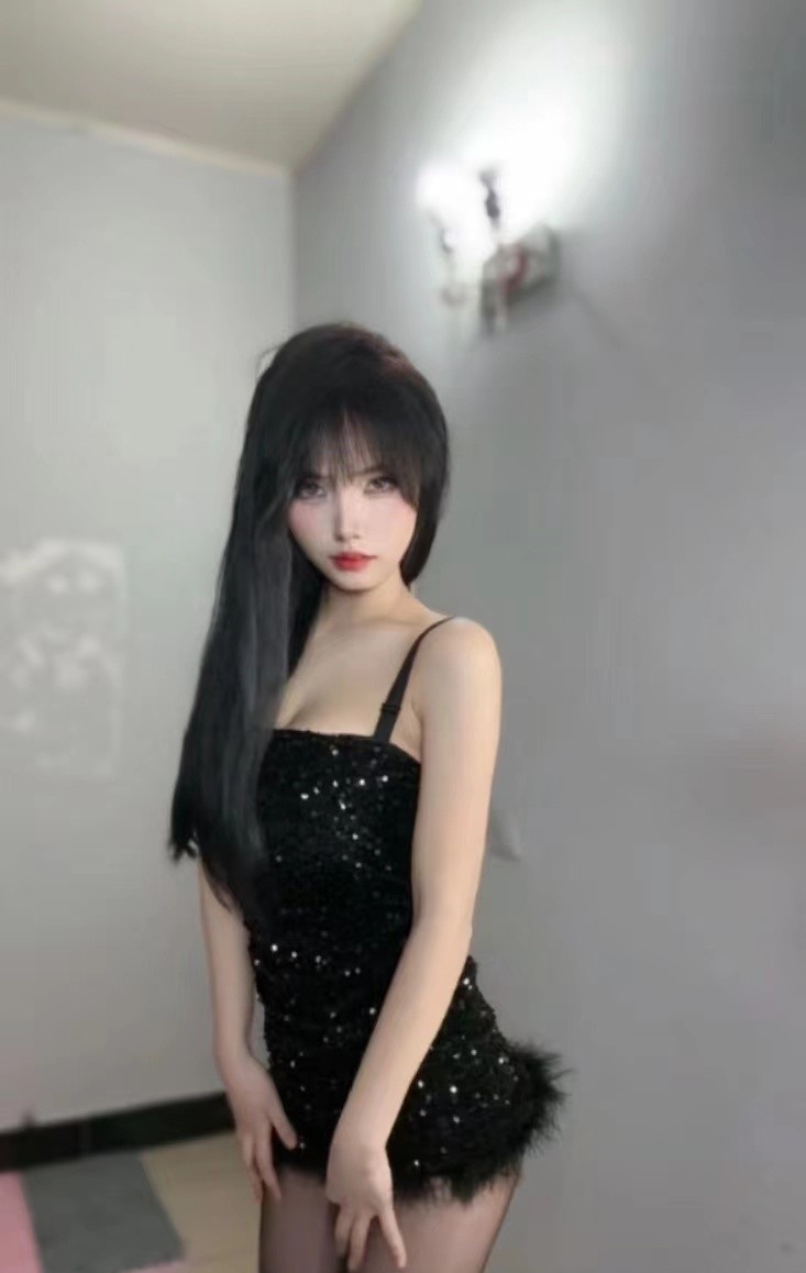 黑丝腿模栀夏