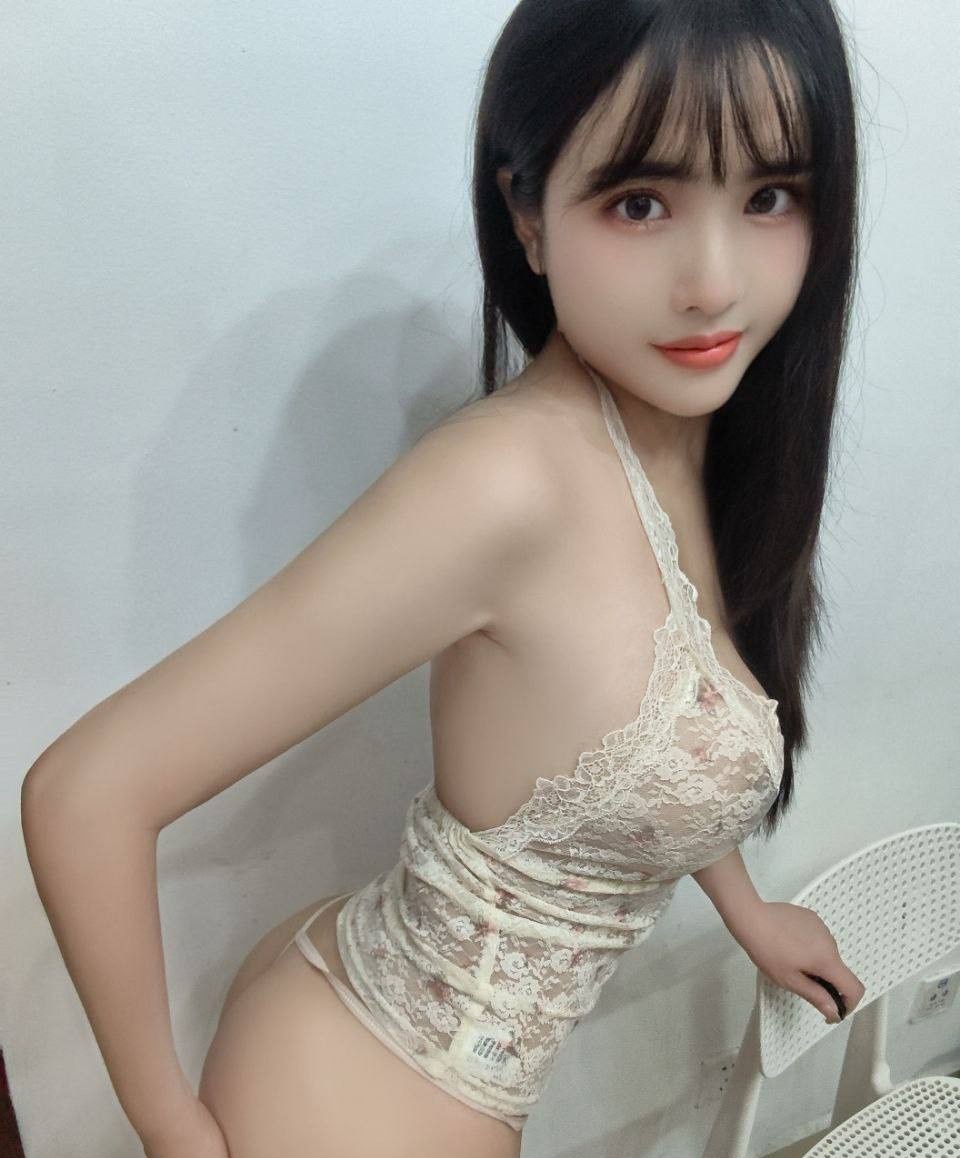 新人菲菲刚下海