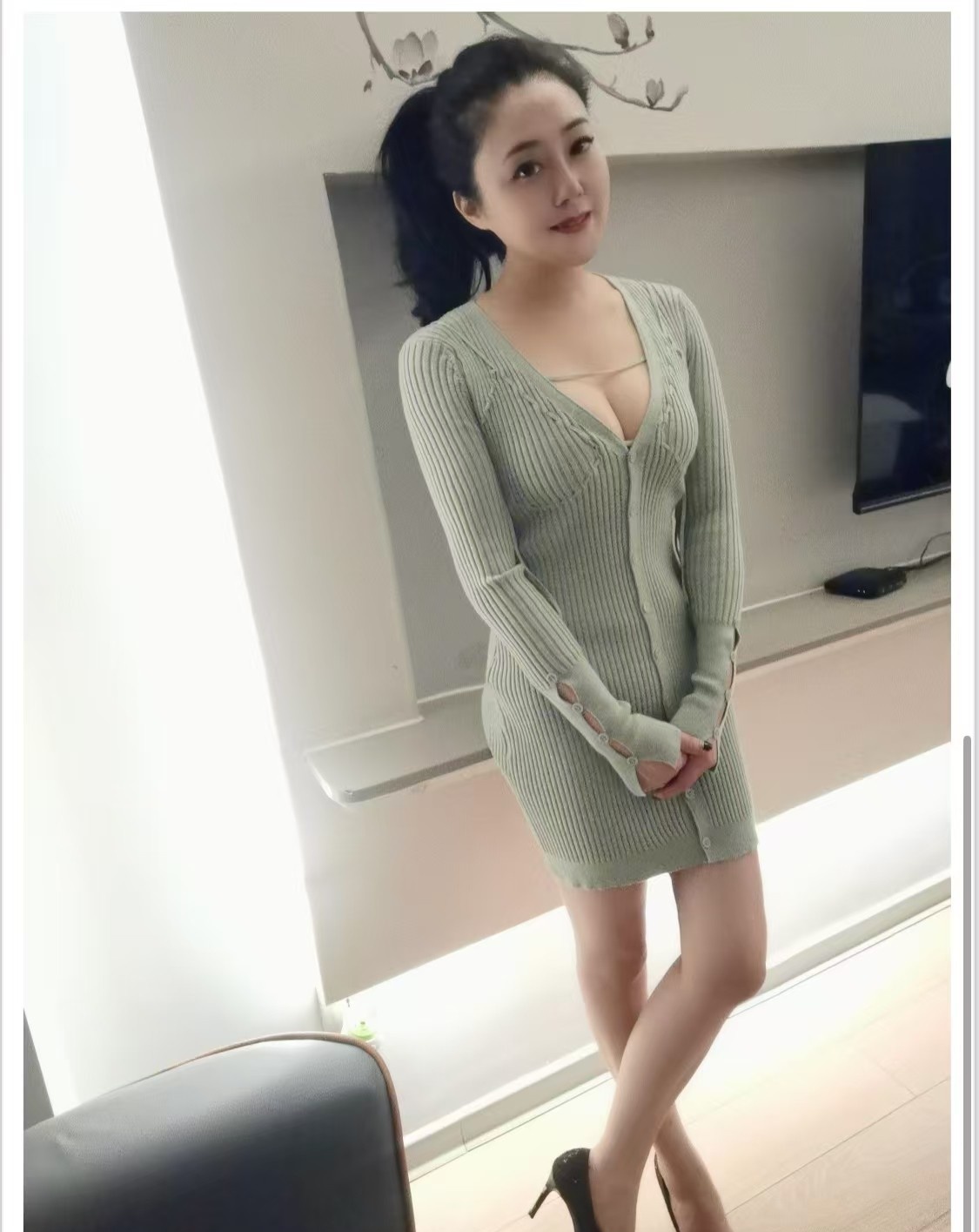 D奶美少妇小艺