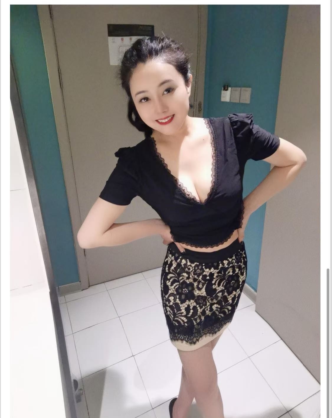 D奶美少妇小艺
