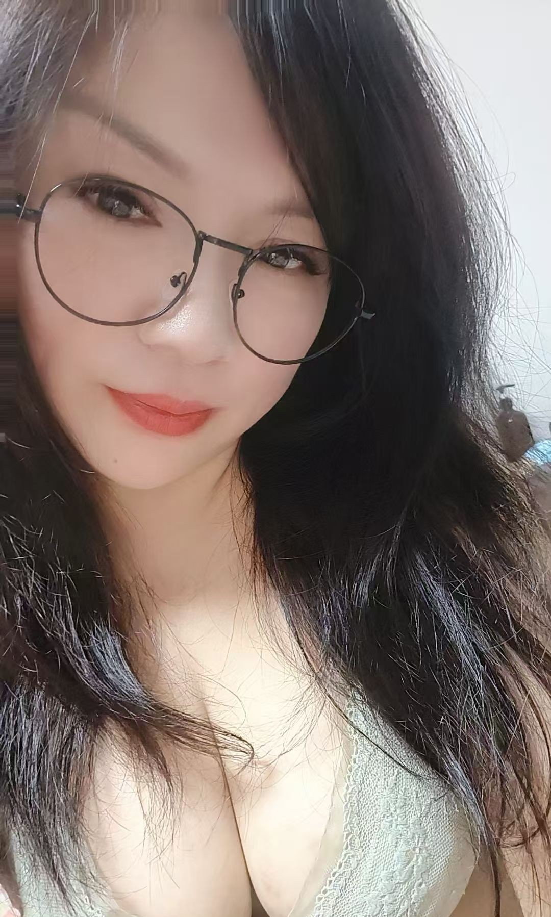 主打角色扮演的迷人姐姐
