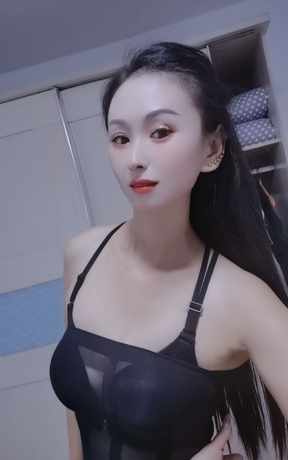 让人上瘾的妹子
