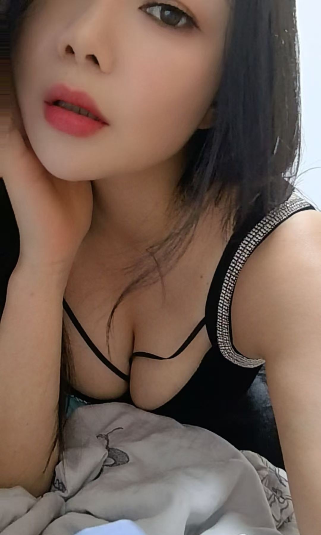 36D大胸妃子