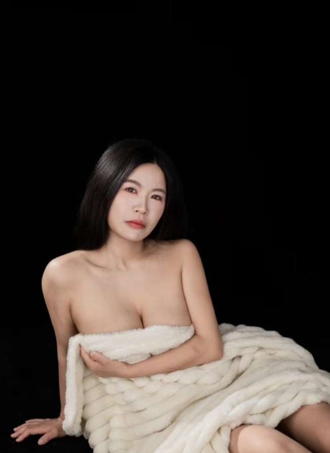 大奶御姐杏子