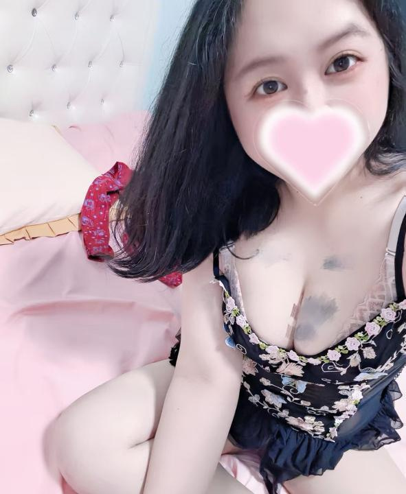 闵行圆润爱笑的小姐姐