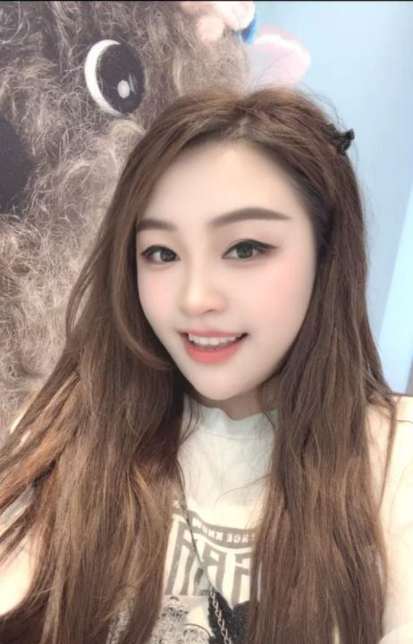 热情舌吻果儿