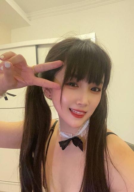 双马尾邻家姑娘晓晓