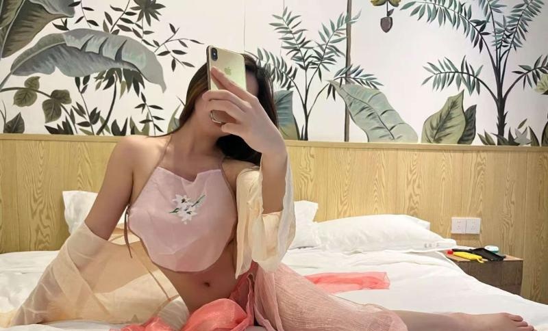 长沙极品美腿小妹子