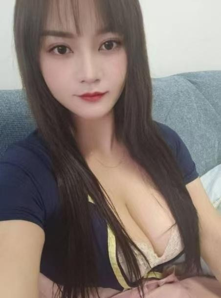 E奶瘦腰骚货