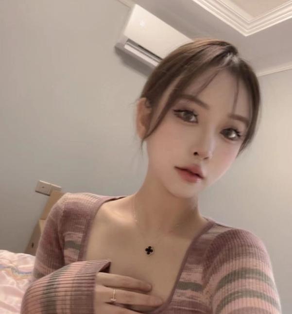 武汉小美女