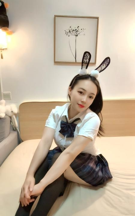 蜜桃翘臀李KK