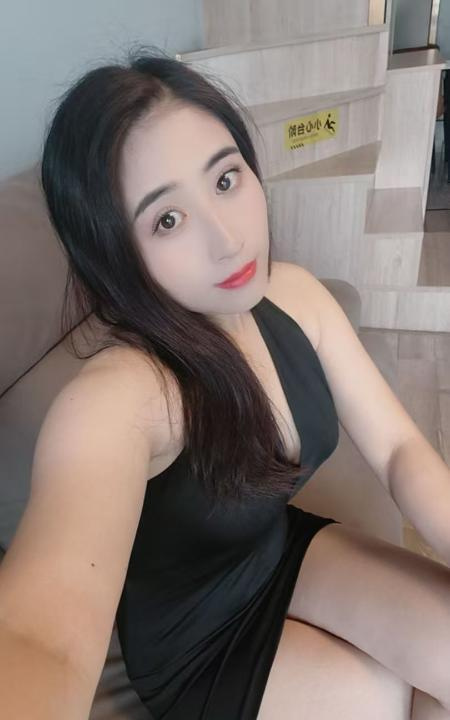 白云舌吻波波