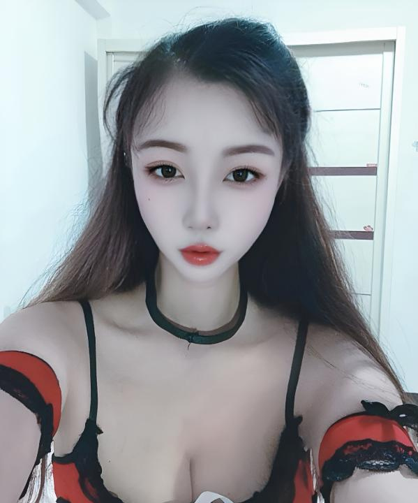 白云小妖精菲菲