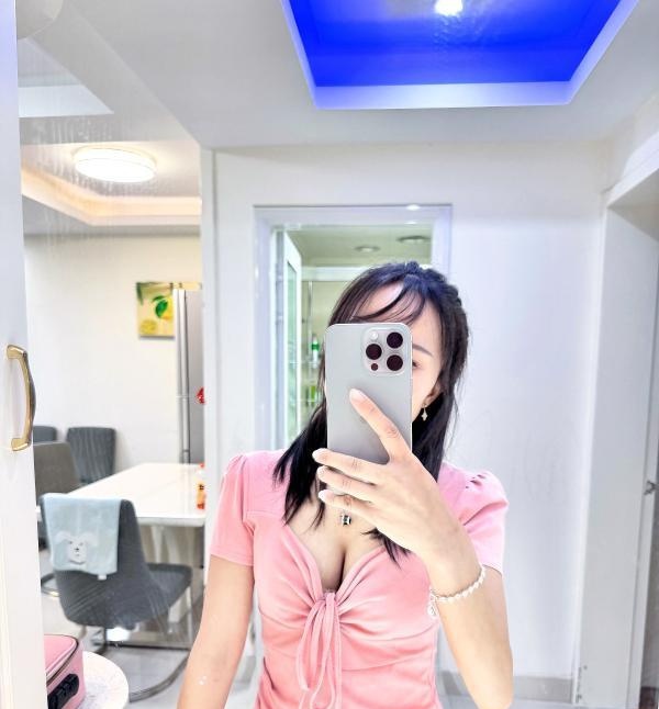 六合静静