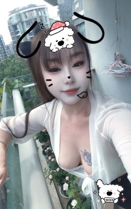大胸服务控少妇