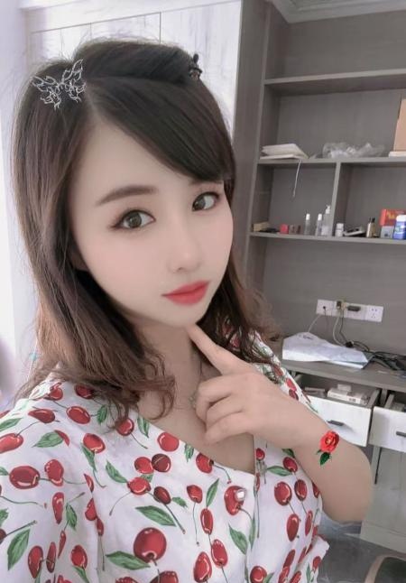 大学城丰满少妇