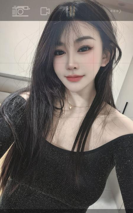 高颜值平安小姐姐