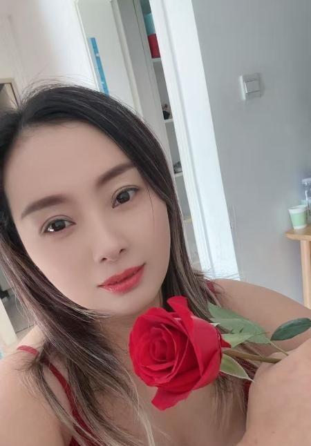 服务型浪人妻