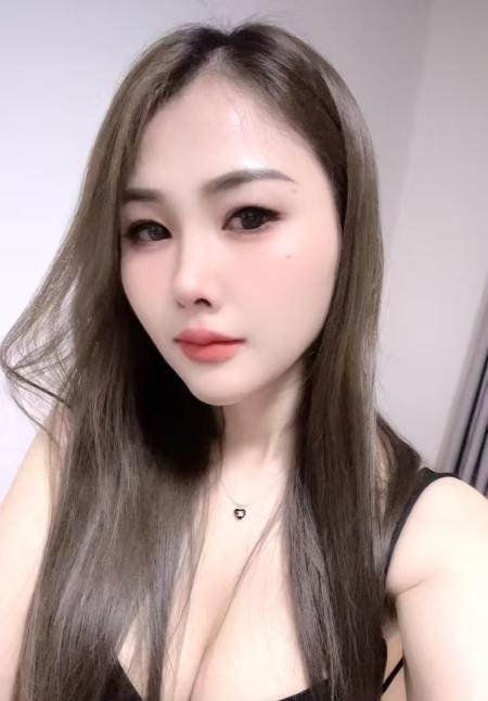 福永骚菲菲