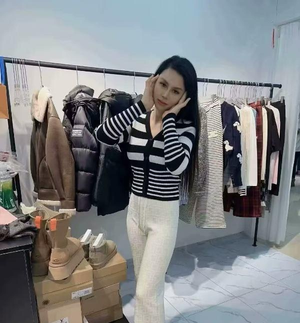 苏州昆山居家少妇