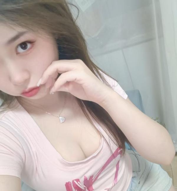 秀英美臀嫩优