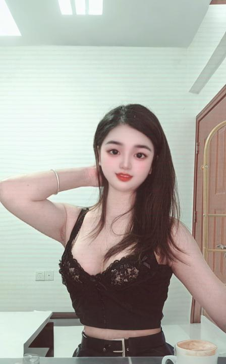 白云御姐樱桃