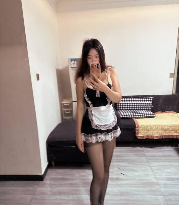 情趣御姐轻轻老师