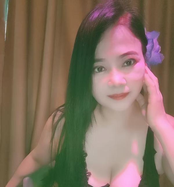 观音桥胸器炮架美妇